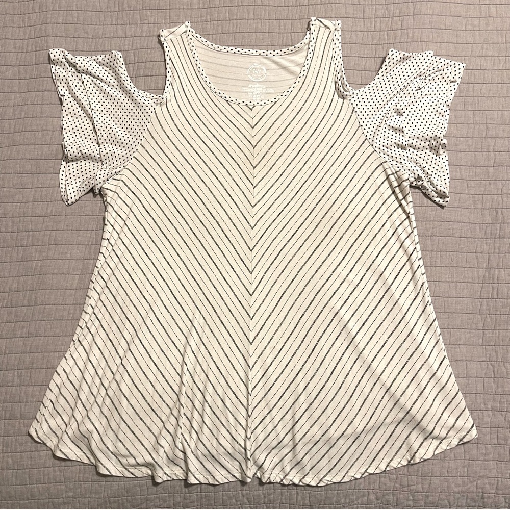 Maurices 24/7 Cold Shoulder Striped Top Size XL